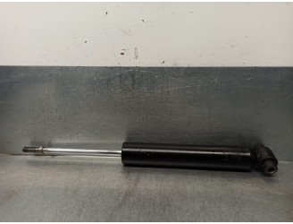 Recambio de amortiguador trasero izquierdo para citroën c4 picasso seduction referencia OEM IAM 9808182680 03091000172 KYB