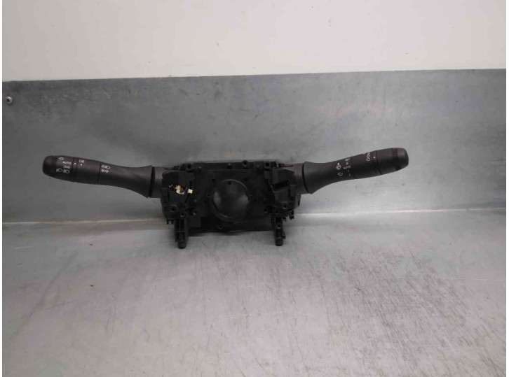 Recambio de mando luces para renault arkana referencia OEM IAM 255670790R  