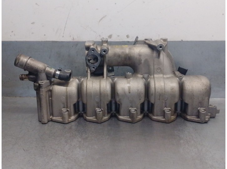 Recambio de colector admision para ssangyong rodius 2.7 turbodiesel cat referencia OEM IAM A6651402101 6651402201 