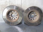 Replacement rear brake disc for Volkswagen Passat Variant (3C5) 2.0 TDI OEM IAM reference 1K0615601AD 
