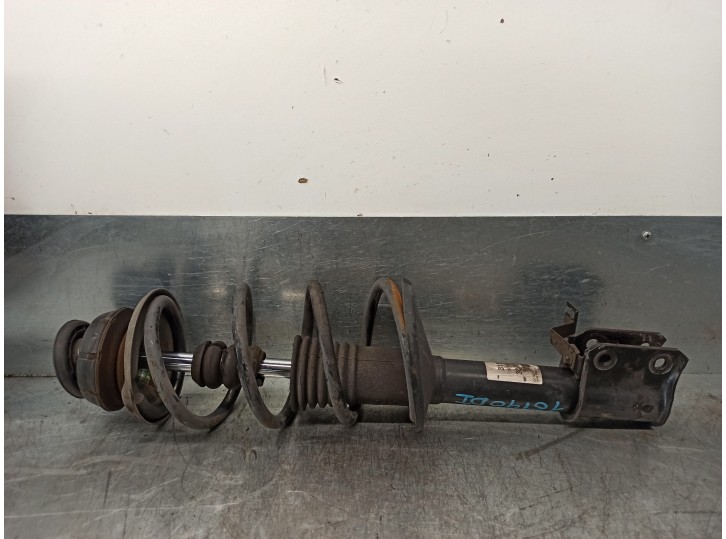 Recambio de amortiguador delantero izquierdo para dacia logan ambiance referencia OEM IAM 315527 824902007388 