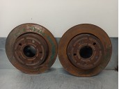 Replacement rear brake disc for Ford Focus sedan 1.0 EcoBoost CAT OEM IAM reference 1704765 