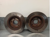 Replacement rear brake disc for Ford Focus sedan 1.0 EcoBoost CAT OEM IAM reference 1704765 
