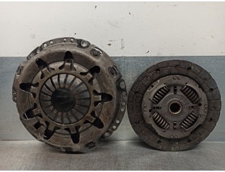 Recambio de kit embrague para toyota yaris (_p9_) 1.0 vvt-i (ksp90_) referencia OEM IAM 312100D060 319017110 LUK