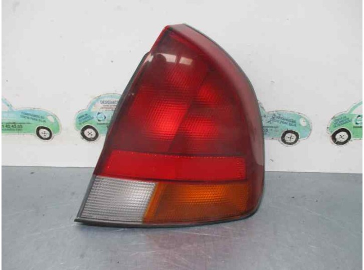 Recambio de piloto trasero derecho para mitsubishi carisma berlina 4 (da0) 1.9 turbodiesel referencia OEM IAM 292001  