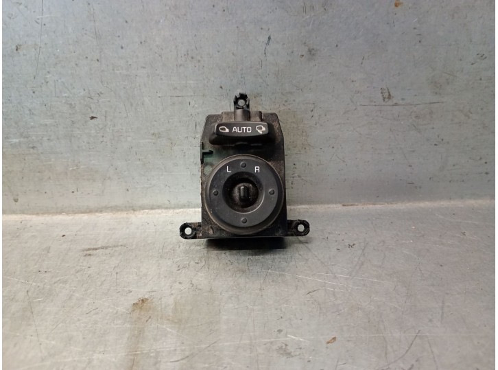 Recambio de mando retrovisor para kia carens iv 1.7 crdi referencia OEM IAM 93540A4000CA 93540A4000CA 