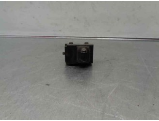 Replacement rear right window switch for Jeep Cherokee (XJ) 2.5 Turbodiesel OEM IAM reference 56007695 