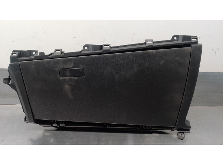 Recambio de guantera para toyota c-hr referencia OEM IAM 55550F4031 55552F4030 