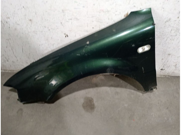 Replacement front left fender for Volkswagen Passat B5 (3B2) 1.9 TDI OEM IAM reference 3B0821105C 3B0821105C 