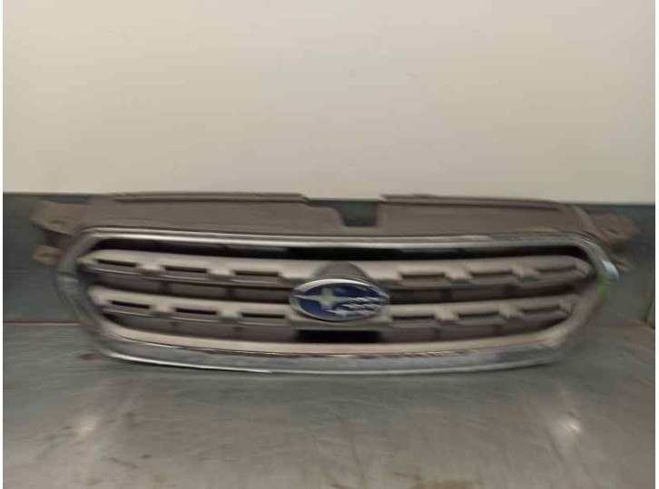 Recambio de rejilla delantera para subaru legacy familiar/outback b13 (bp) 2.5i outback referencia OEM IAM 91121AG020 