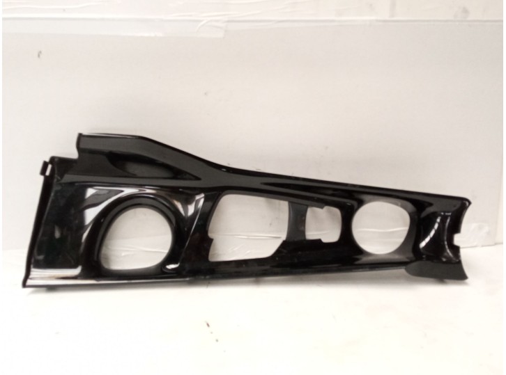 Recambio de moldura para toyota c-hr referencia OEM IAM 58804F4011 58804F4031 