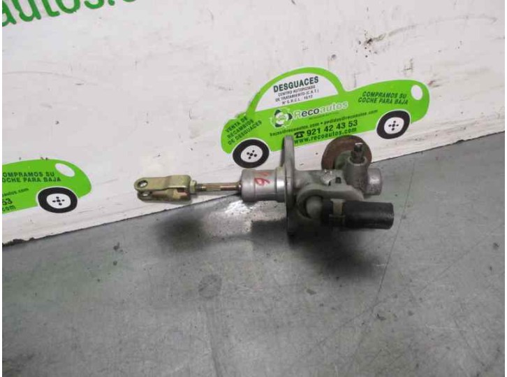 Recambio de bomba embrague para nissan x-trail (t30) 2.2 dci diesel cat referencia OEM IAM 306105M067  