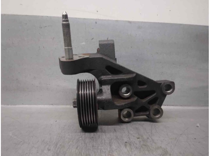 Replacement engine mount for Toyota Corolla (E15) 2.0 turbodiesel CAT OEM IAM reference 1231526020 1231526020 