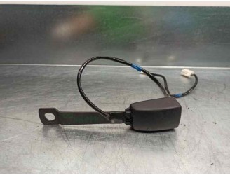 Recambio de enganche cinturon para subaru legacy familiar/outback b13 (bp) 2.5i outback referencia OEM IAM E034501  