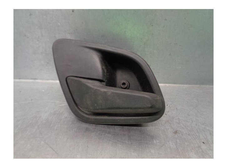 Replacement front left interior door handle for Iveco Daily closed box (2006 =>) 2.3 diesel OEM IAM reference 5801548128