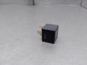 Replacement relay for Seat Ibiza (6L1) 1.4 TDI OEM IAM reference 141951253B 