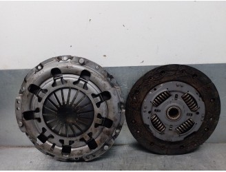 Recambio de kit embrague para fiat punto berlina (188) 1.9 d elx (i) referencia OEM IAM 71734902 120029110 LUK
