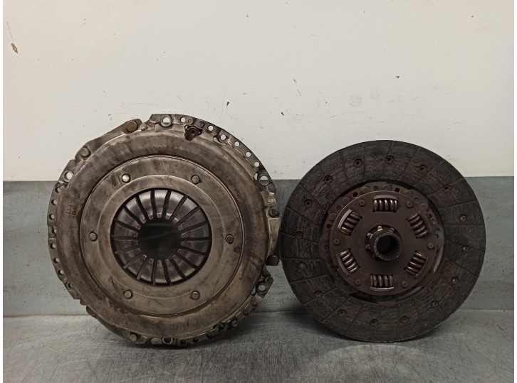 Recambio de kit embrague para opel insignia berlina 2.0 cdti cat referencia OEM IAM 664296 3082002404 SACHS