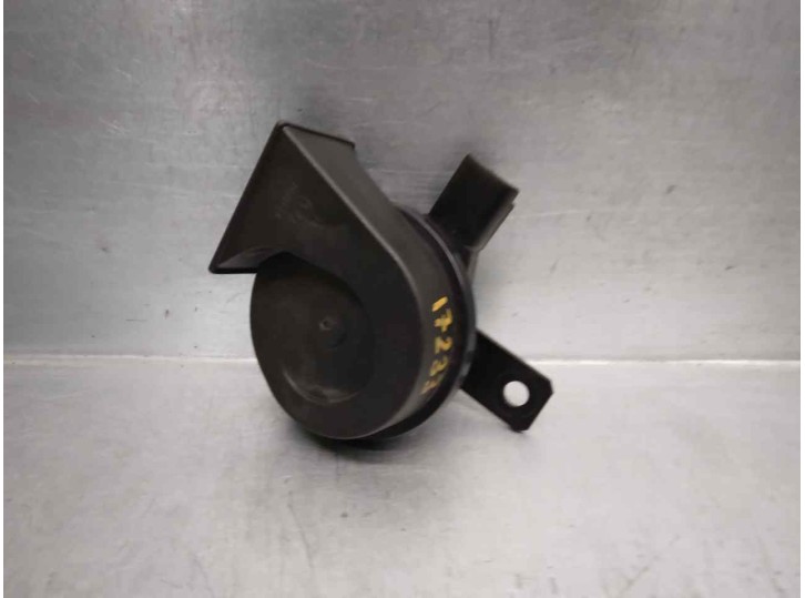 Recambio de claxon para renault arkana referencia OEM IAM 256203377R  