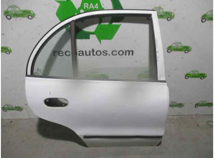 Recambio de puerta trasera derecha para hyundai accent (lc) 1.3 cat referencia OEM IAM 7700422520 BLANCA 5 PUERTAS