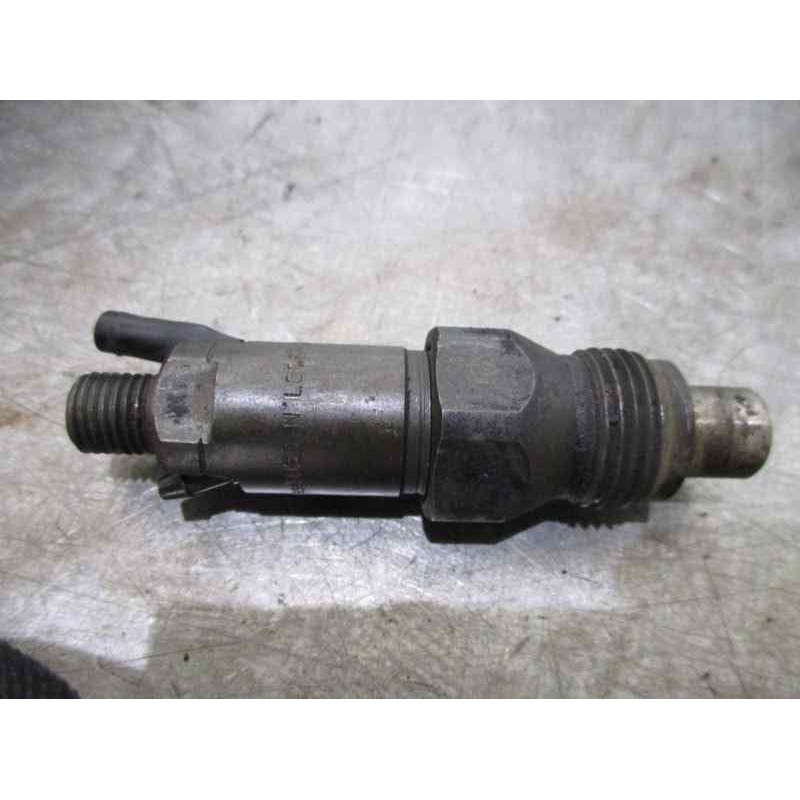 Recambio de inyector para peugeot 205 berlina 1.8 diesel referencia OEM IAM  LCC6730705D LUCAS