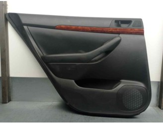 Recambio de guarnecido puerta trasera izquierda para toyota avensis berlina (t25) 2.0 executive berlina (5-ptas.) referencia OEM