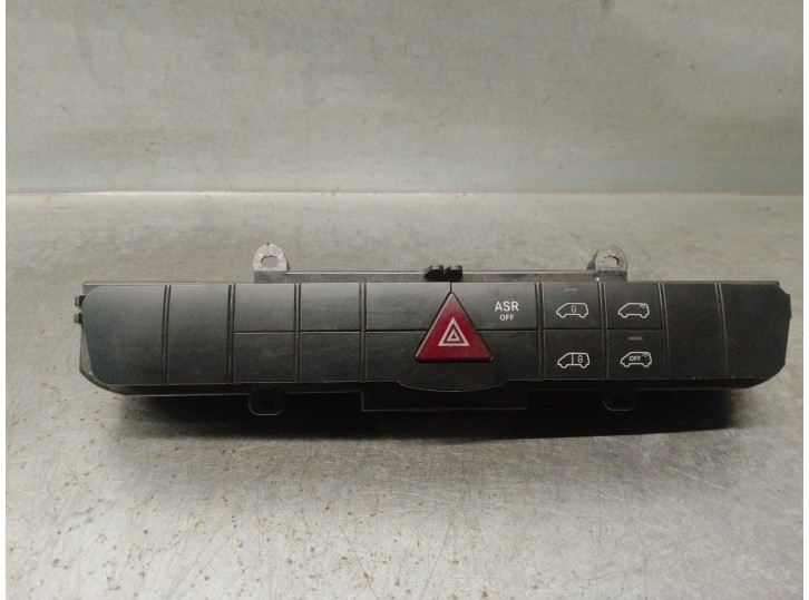 Recambio de warning para mercedes-benz vito caja cerrada 6.03  2.1 cdi referencia OEM IAM 6395454407  
