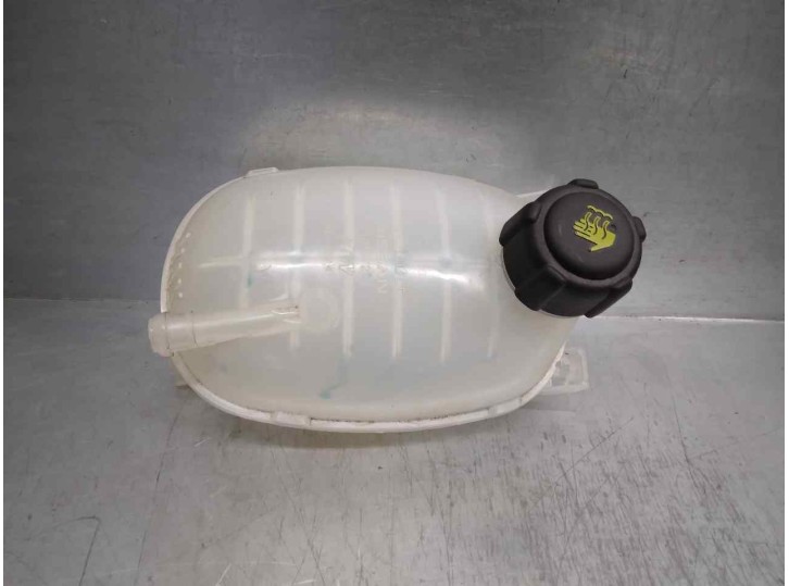 Recambio de deposito expansion para renault arkana referencia OEM IAM 217102572R  