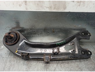 Recambio de brazo suspension inferior trasero derecho para hyundai i40 cw 1.7 crdi cat referencia OEM IAM 552803Z000  