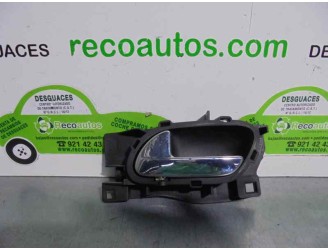 Replacement front left interior door handle for Peugeot 407 SW 1.6 HDi OEM IAM reference 96526178VD 