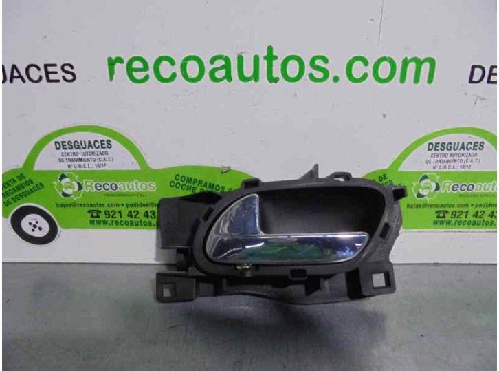 Replacement front left interior door handle for Peugeot 407 SW 1.6 HDi OEM IAM reference 96526178VD 