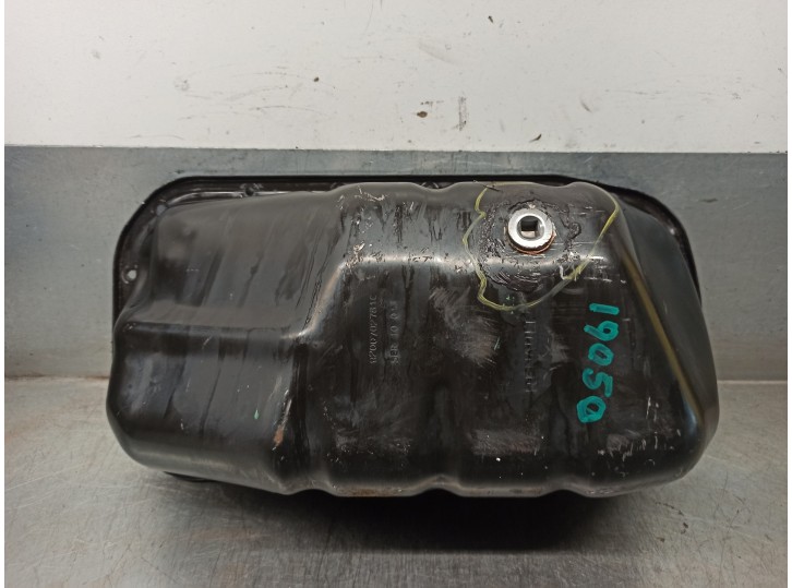 Recambio de carter para renault clio iii 1.2 16v referencia OEM IAM 8200702781  