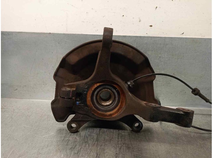 Recambio de mangueta delantera izquierda para suzuki splash a5b 1.0 12v cat referencia OEM IAM 4515151K10 