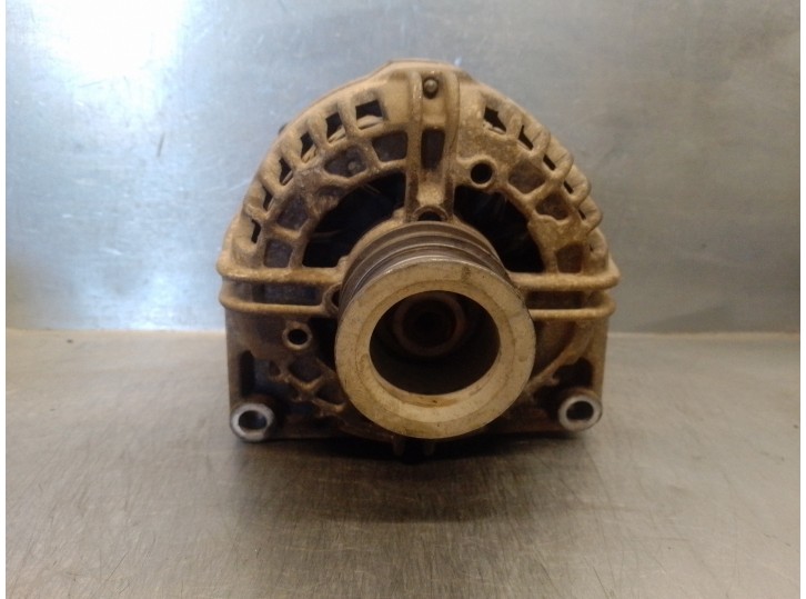 Replacement alternator for Opel Astra H Sedan 1.6 16V OEM IAM reference 55556067 0124425020 BOSCH