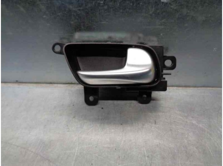 Recambio de maneta interior delantera derecha para infiniti fx 5.0 v8 cat referencia OEM IAM 806701BN0A  