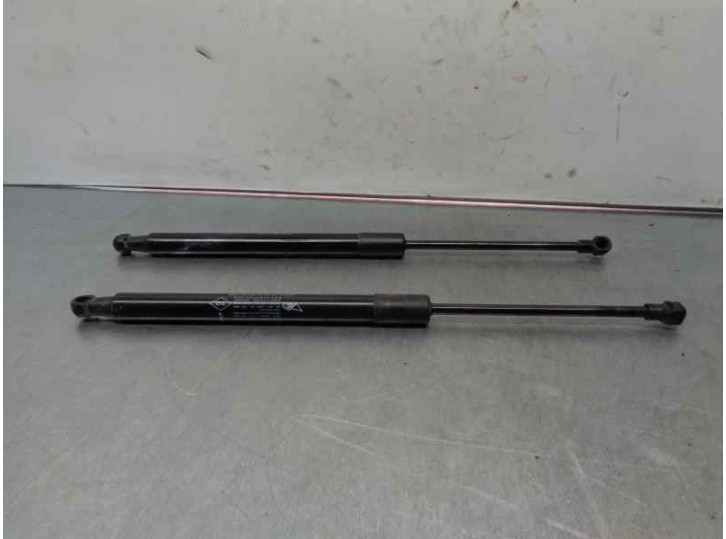 Recambio de amortiguadores maletero / porton para dacia duster 1.2 16v tce cat referencia OEM IAM 904520004R 