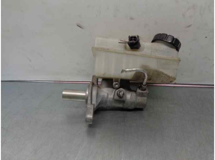 Replacement brake pump for Dacia Duster 1.2 16V TCe cat OEM IAM reference 460915125R 