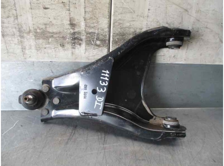Replacement front left lower suspension arm for Dacia Duster 1.2 16V TCe CAT OEM IAM reference 289601A 2438764 0