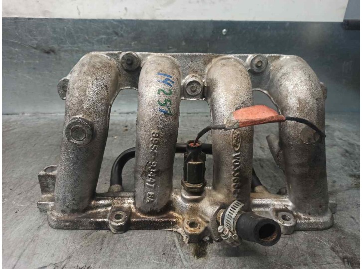 Recambio de colector escape para ford escort cabrio 1.6 referencia OEM IAM V0336821  