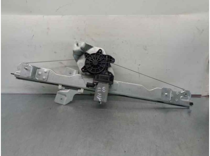 Recambio de elevalunas delantero derecho para dacia duster 1.2 16v tce cat referencia OEM IAM 128001471B 2 PINES 5 PUERTAS