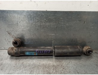 Recambio de amortiguador trasero derecho para seat terra 0.9 referencia OEM IAM 272531 272531 BOGE