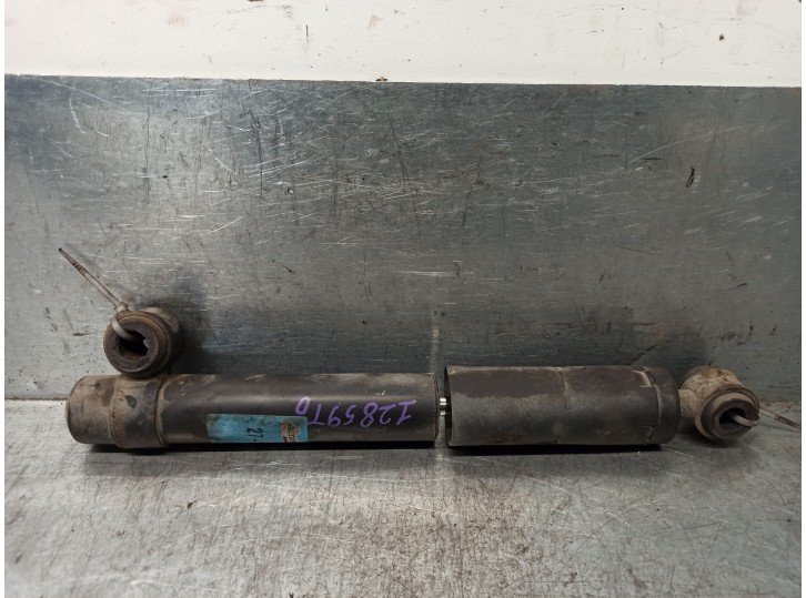 Recambio de amortiguador trasero derecho para seat terra 0.9 referencia OEM IAM 272531 272531 BOGE