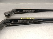 Recambio de brazo limpia delantero derecho para toyota yaris (ncp1/nlp1/scp1) 1.3 16v cat referencia OEM IAM 8521152010 85211520