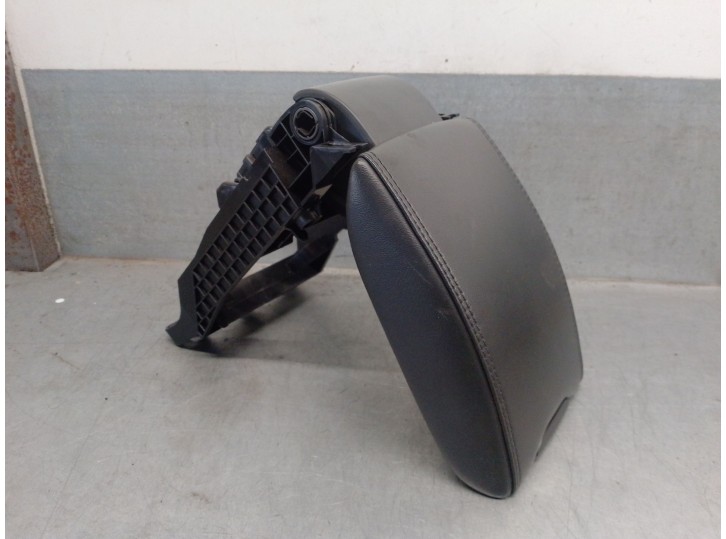 Recambio de apoyabrazos central para volvo v60 i (155) d3 / d4 referencia OEM IAM 39868883 39868883 
