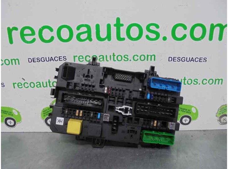 Recambio de caja reles / fusibles para opel astra gtc 1.9 16v cdti cat (z 19 dth / lrd) referencia OEM IAM 13206762 5DK00866932 