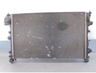 Recambio de radiador agua para fiat croma (194) 1.9 jtd 16v cat referencia OEM IAM 24418345 876097ZB VALEO