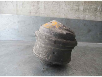 Recambio de soporte motor izquierdo para mercedes-benz clase clk (w209) coupe 200 compressor (209.342) referencia OEM IAM 203240