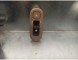 Recambio de mando elevalunas trasero izquierdo para kia carnival 2.9 crdi cat referencia OEM IAM 935804D301CS 
