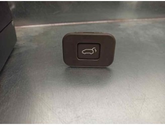 Recambio de mando para kia carnival 2.9 crdi cat referencia OEM IAM 967404D100BQ  MALETERO