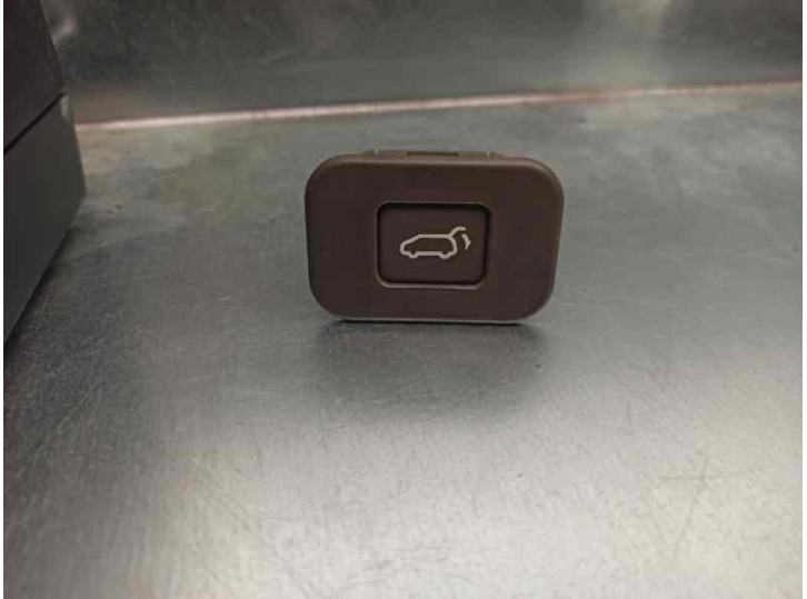 Recambio de mando para kia carnival 2.9 crdi cat referencia OEM IAM 967404D100BQ MALETERO